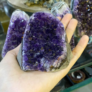 Hốc Đá Thạch Anh Tím #HT-220226-01