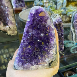 Hốc Đá Thạch Anh Tím #HT-220226-05